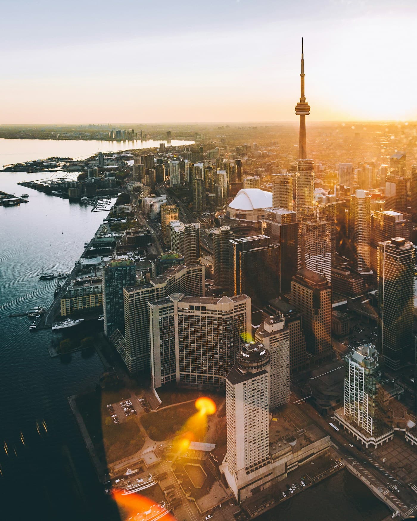 Toronto skyline at dusk